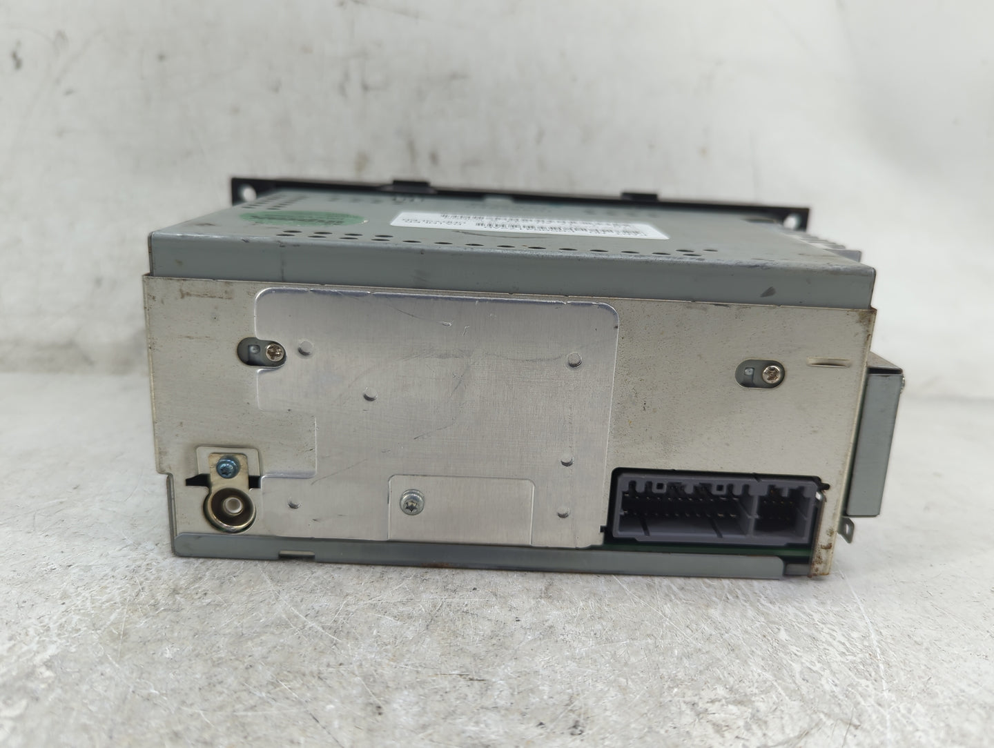 2005-2007 Jeep Grand Cherokee Radio AM FM Cd Player Receiver Replacement P/N:P05064172AD Fits OEM Used Auto Parts - Oemuseda