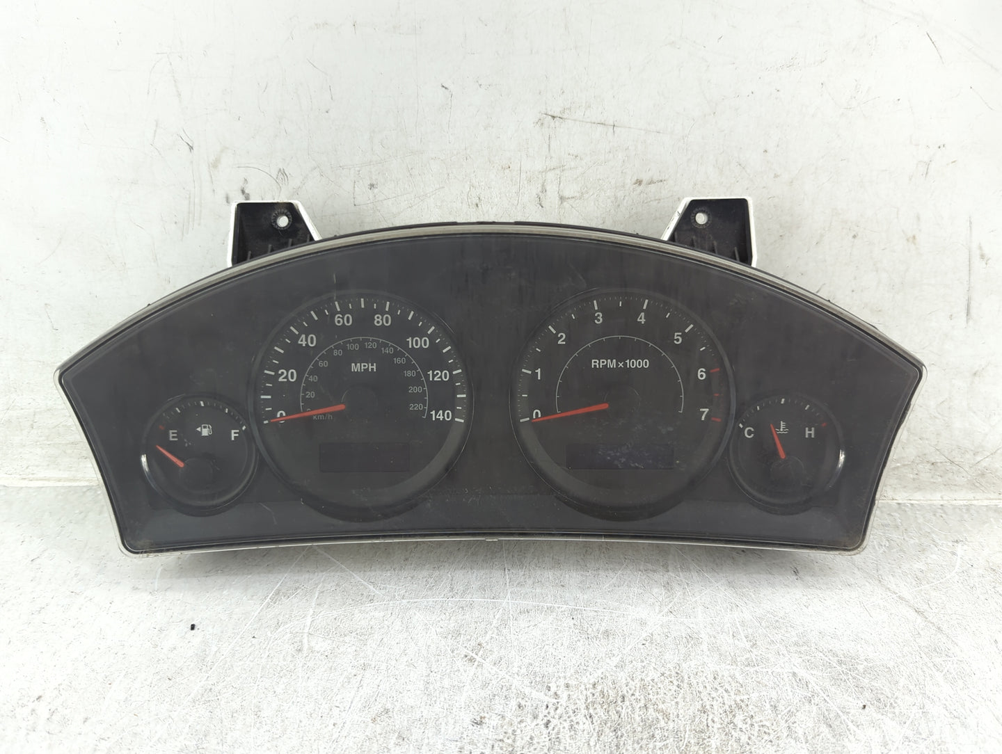 2006 Jeep Grand Cherokee Instrument Cluster Speedometer Gauges P/N:56054010AF Miles: Fits OEM Used Auto Parts - Oemusedautop