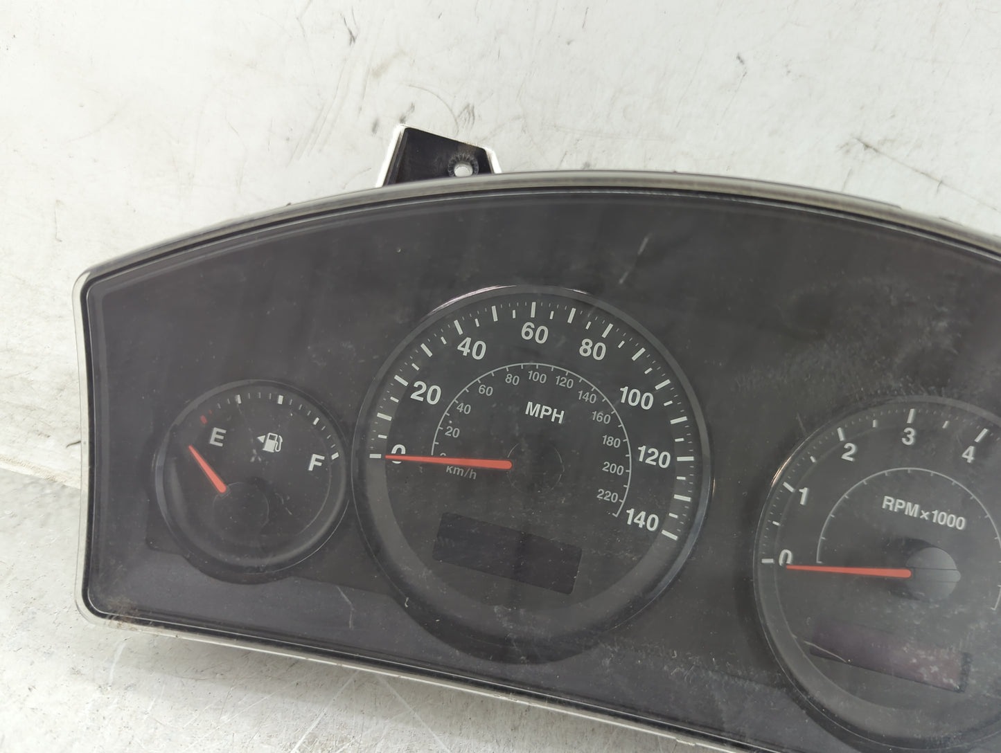 2006 Jeep Grand Cherokee Instrument Cluster Speedometer Gauges P/N:56054010AF Miles: Fits OEM Used Auto Parts - Oemusedautop