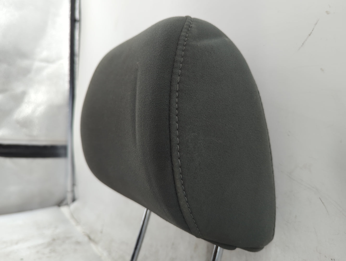 2005-2010 Jeep Grand Cherokee Headrest Head Rest Front Driver Passenger Seat Fits Fits 2005 2006 2007 2008 2009 2010 OEM Use