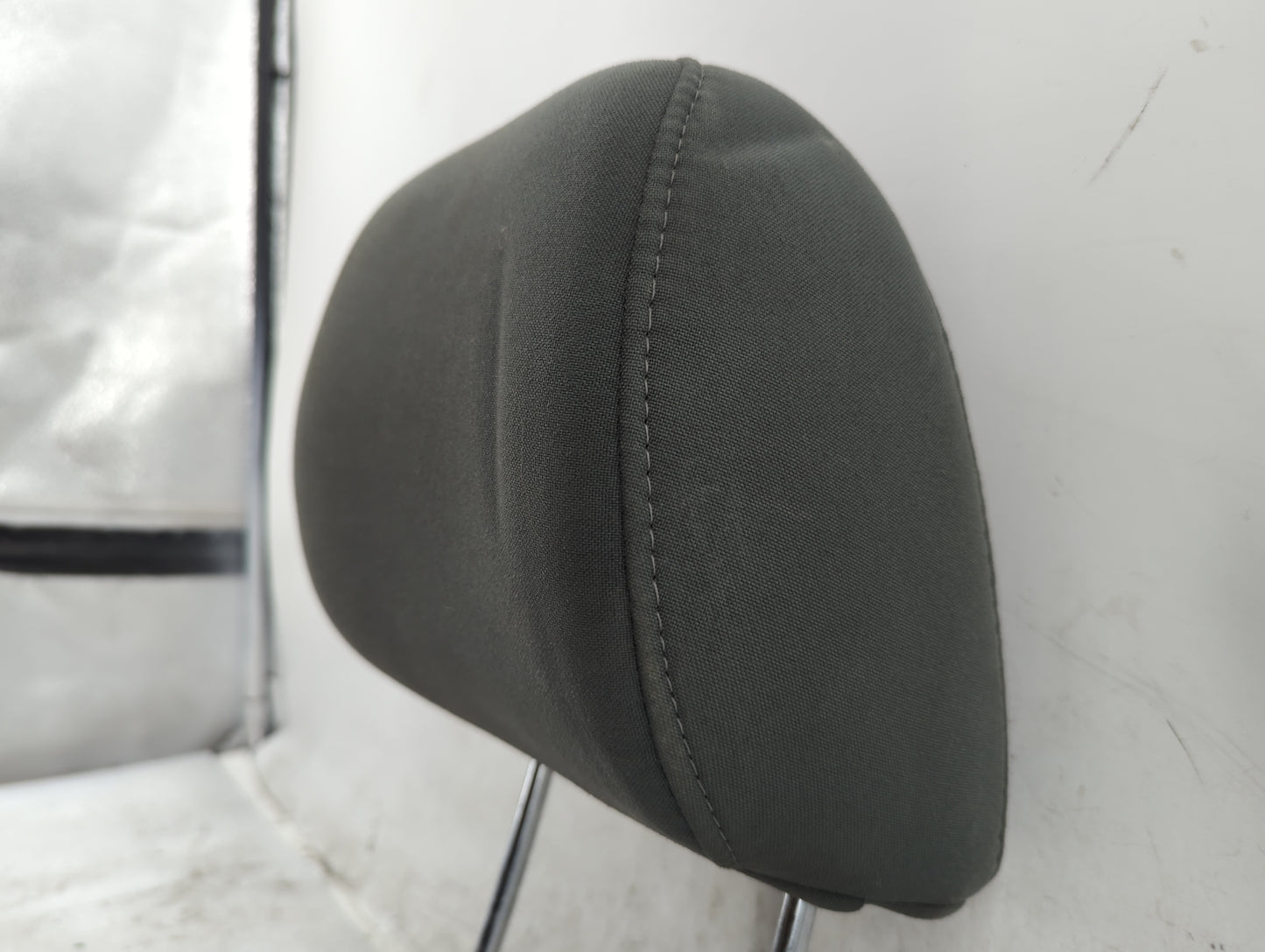 2005-2010 Jeep Grand Cherokee Headrest Head Rest Front Driver Passenger Seat Fits Fits 2005 2006 2007 2008 2009 2010 OEM Use