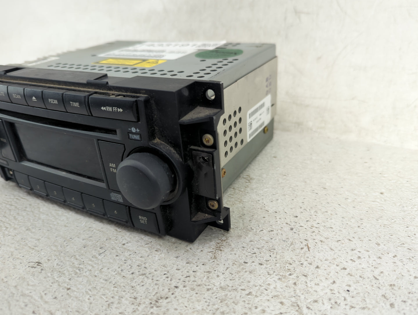 2006 Jeep Grand Cherokee Radio AM FM Cd Player Receiver Replacement P/N:P05064173AD Fits OEM Used Auto Parts - Oemusedautopa