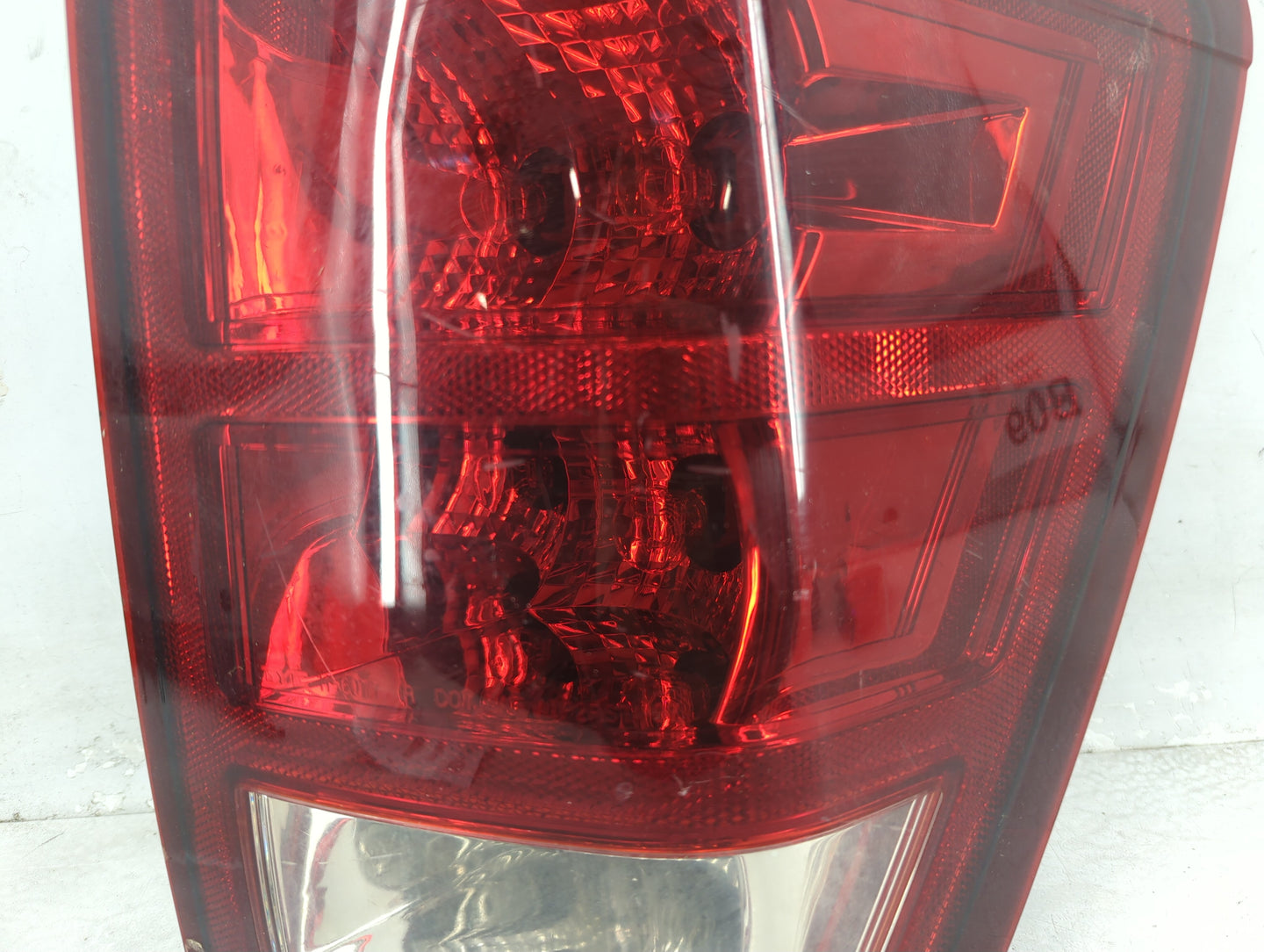 2005-2006 Jeep Grand Cherokee Tail Light Assembly Passenger Right OEM Fits Fits 2005 2006 OEM Used Auto Parts - Oemusedautop