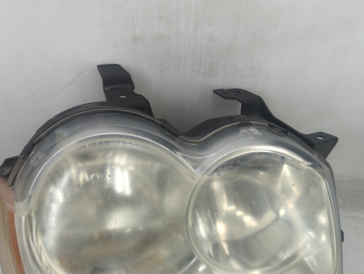2005 Jeep Grand Cherokee Passenger Right Oem Head Light Headlight Lamp - Oemusedautoparts1.com