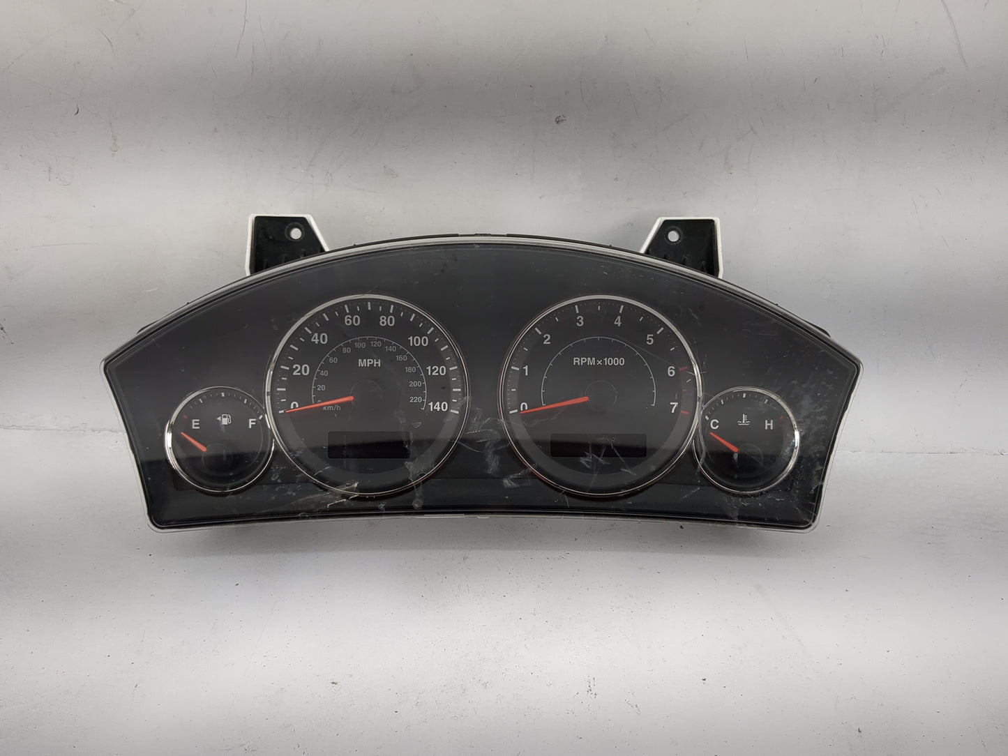 2006 Jeep Grand Cherokee Instrument Cluster Speedometer Gauges P/N:56054012AH CR-0034-003-M0-C0 Miles: Fits OEM Used Auto Pa