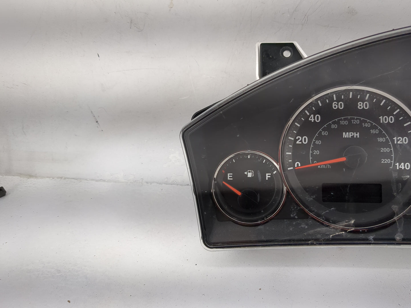 2006 Jeep Grand Cherokee Instrument Cluster Speedometer Gauges P/N:56054012AH CR-0034-003-M0-C0 Miles: Fits OEM Used Auto Pa