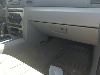 compare product 2006 Jeep Grand Cherokee Passenger Glove Box Door Storage Compartment 5025652