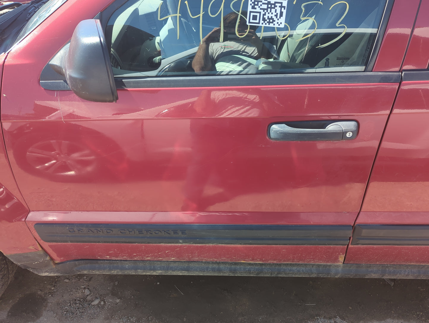 2006-2007 Jeep Grand Cherokee Driver Front Door Oem - Oemusedautoparts1.com