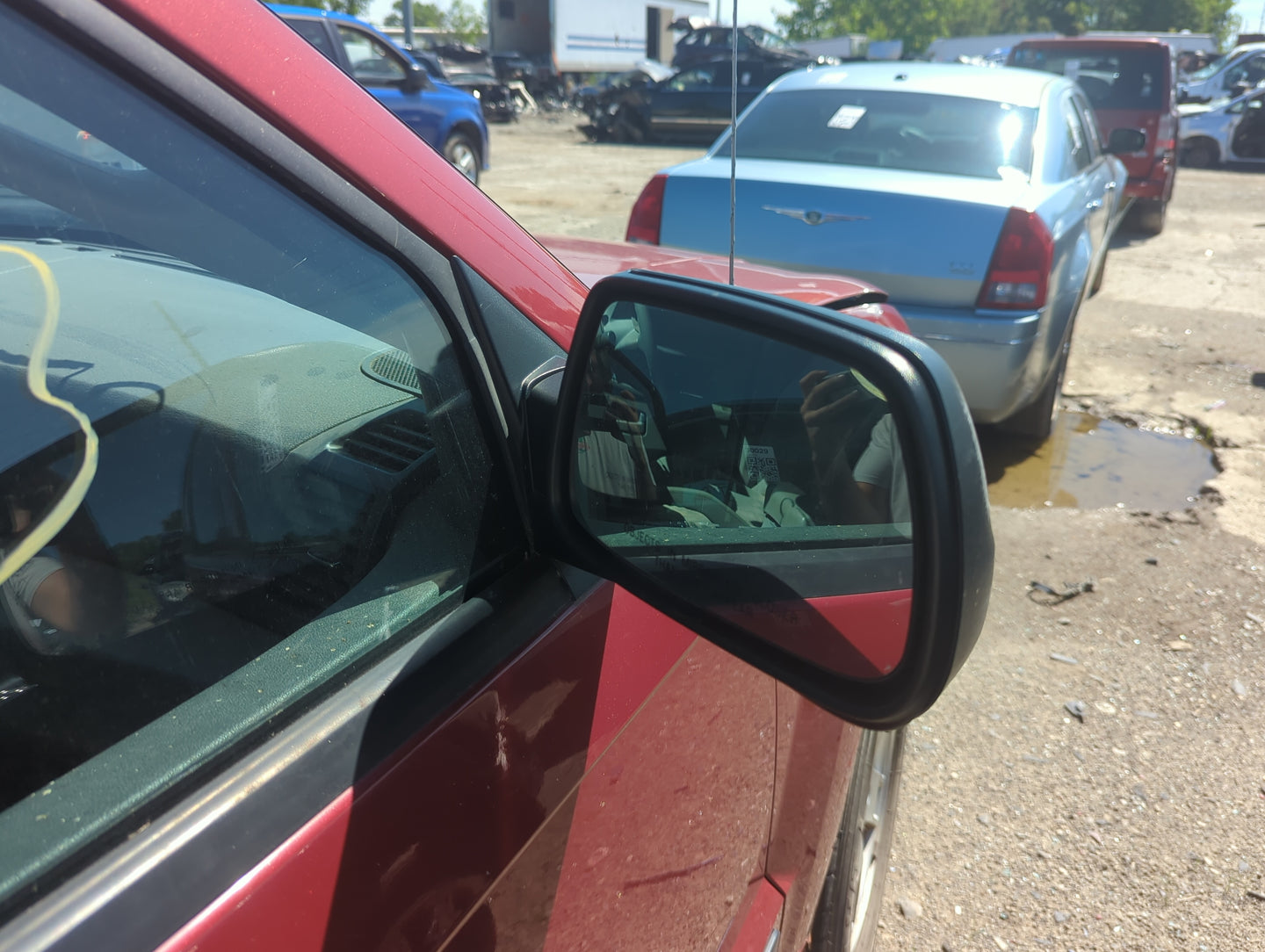 2005-2010 Jeep Grand Cherokee Passenger Side View Mirror - Right Door Mirror OEM Used - Oemusedautoparts1.com