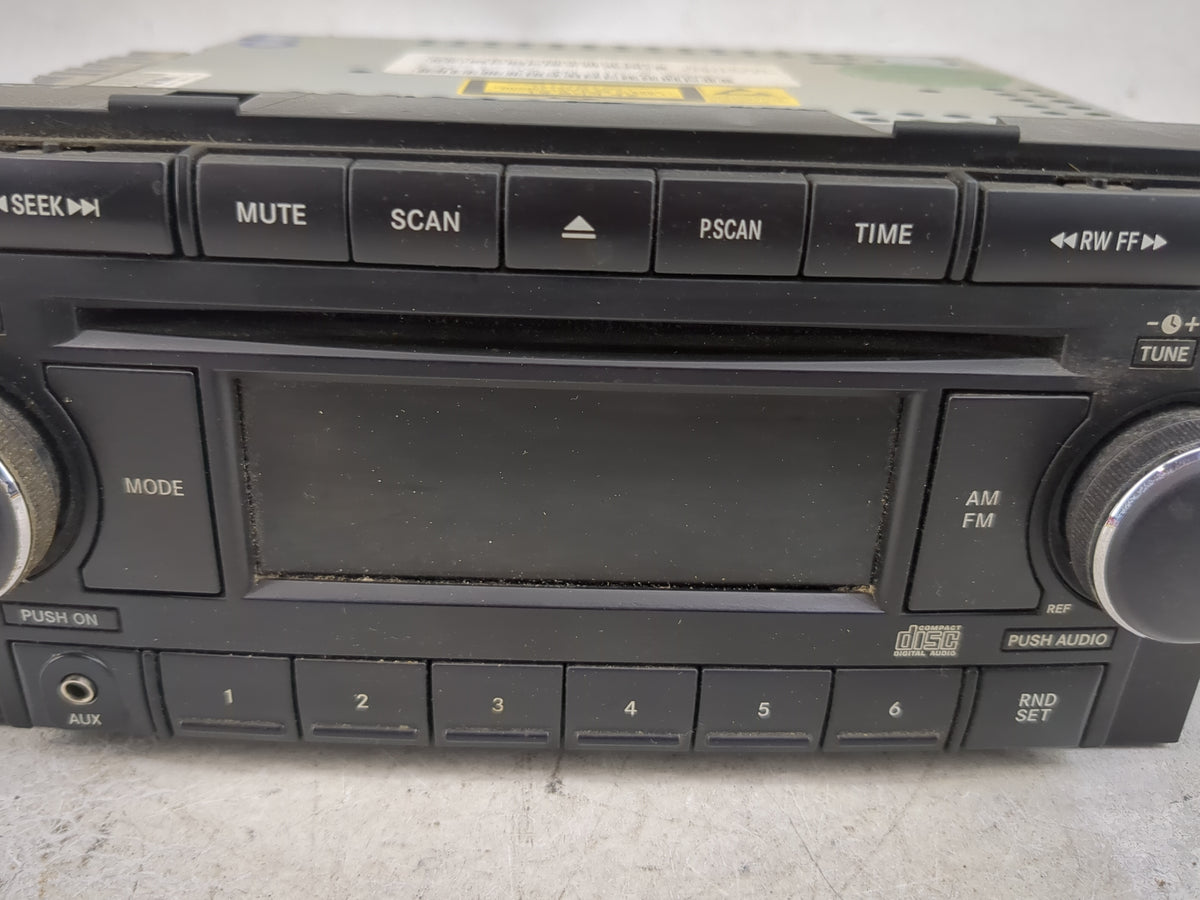 2005-2007 Jeep Grand Cherokee Radio AM FM Cd Player Receiver Replacement P/N:P05064171AF Fits OEM Used Auto Parts - Oemuseda