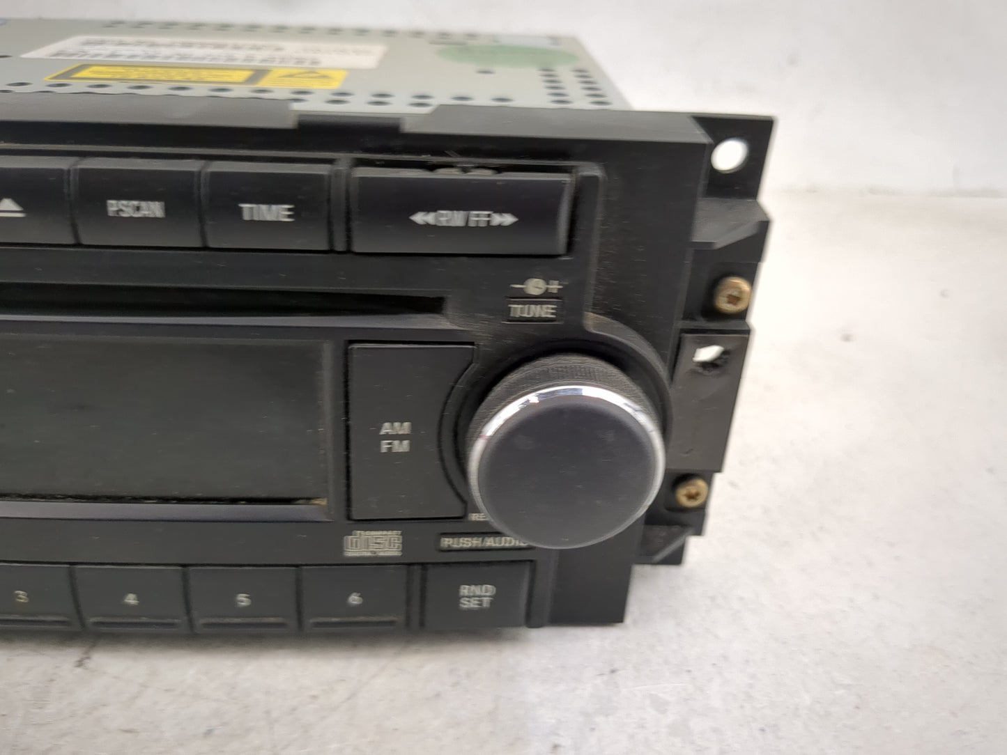 2005-2007 Jeep Grand Cherokee Radio AM FM Cd Player Receiver Replacement Fits Fits 2004 2005 2006 2007 2008 2009 2010 OEM Us