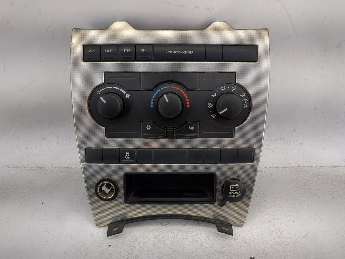 2005-2007 Jeep Grand Cherokee Climate Control Module Temperature AC/Heater Replacement P/N:P55111009AM Fits Fits 2005 2006 2