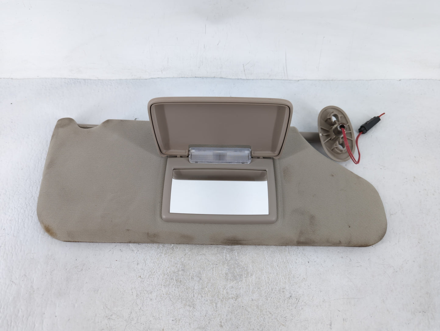 2005-2010 Jeep Grand Cherokee Sun Visor Shade Replacement Passenger Right Mirror Fits Fits 2005 2006 2007 2008 2009 2010 OEM