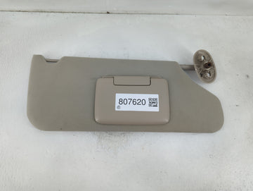 2005-2010 Jeep Grand Cherokee Sun Visor Shade Replacement Passenger Right Mirror Fits Fits 2005 2006 2007 2008 2009 2010 OEM Used Auto Parts
