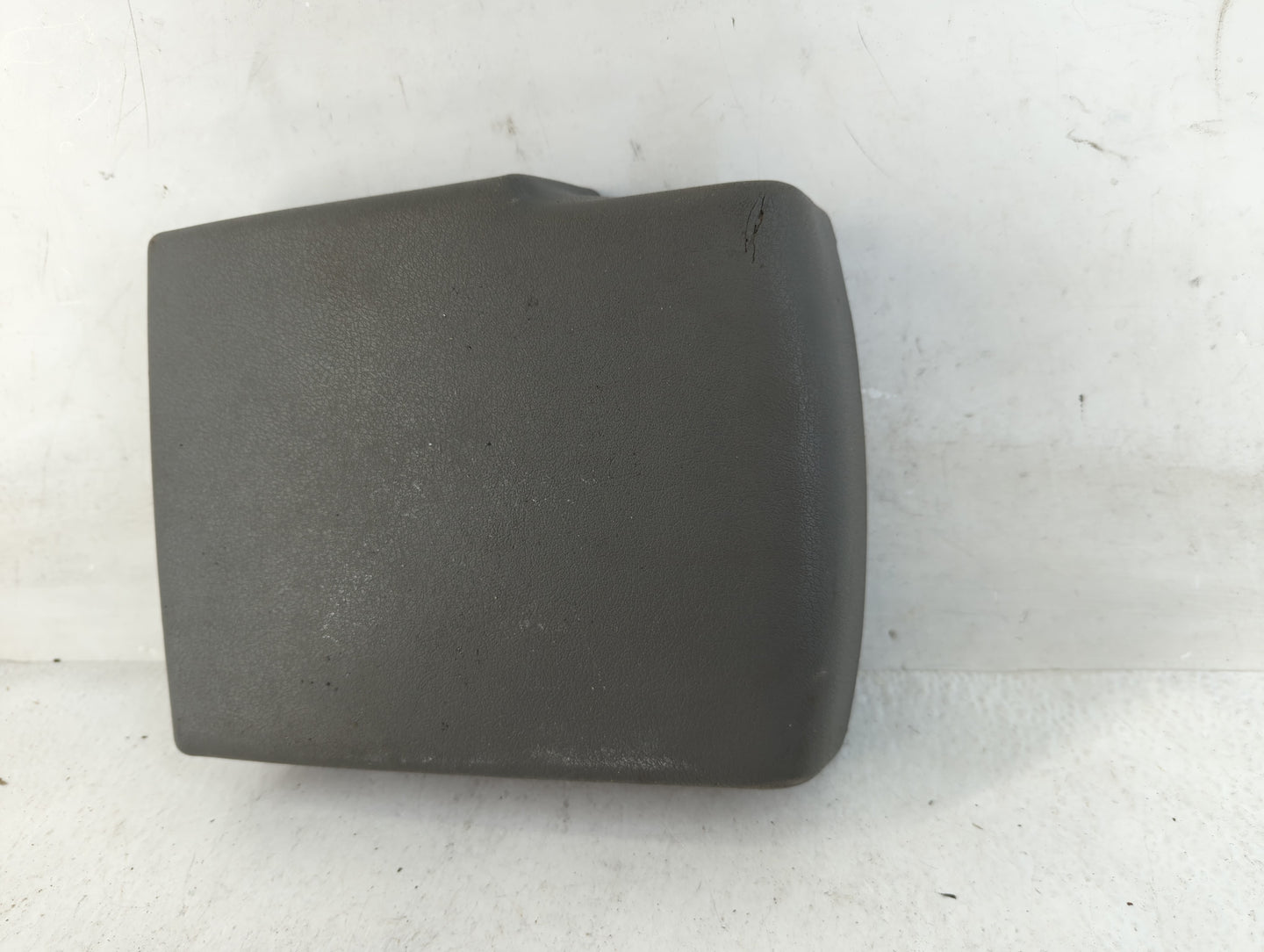 2005-2010 Jeep Grand Cherokee Center Console Armrest Cover Lid Fits Fits 2005 2006 2007 2008 2009 2010 OEM Used Auto Parts -