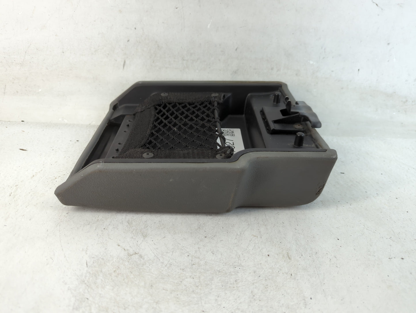 2005-2010 Jeep Grand Cherokee Center Console Armrest Cover Lid Fits Fits 2005 2006 2007 2008 2009 2010 OEM Used Auto Parts -