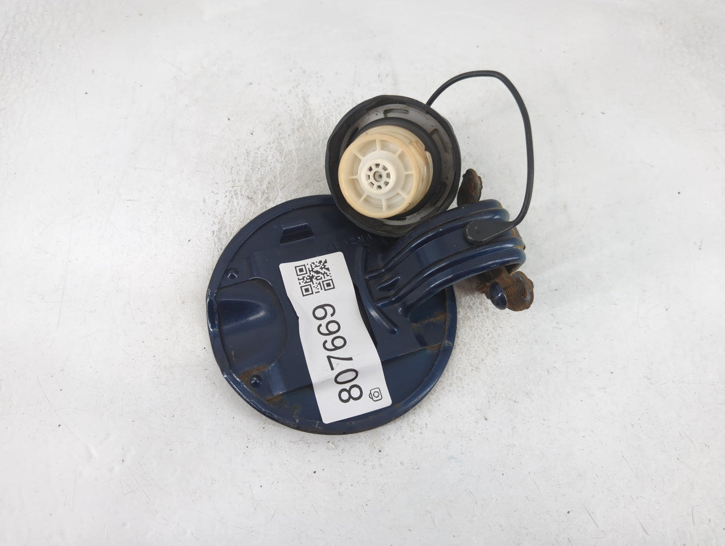 2006 Jeep Grand Cherokee Fuel Tank Door Lid Gas Tank - Oemusedautoparts1.com