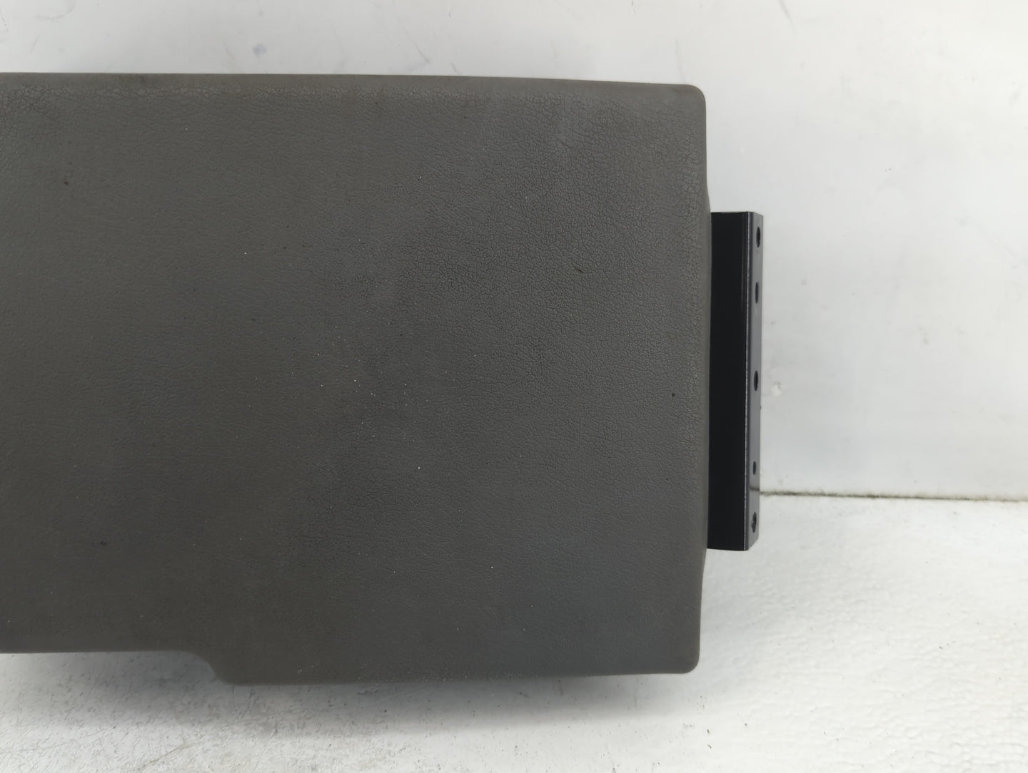 2005-2010 Jeep Grand Cherokee Center Console Armrest Cover Lid Fits Fits 2005 2006 2007 2008 2009 2010 OEM Used Auto Parts -