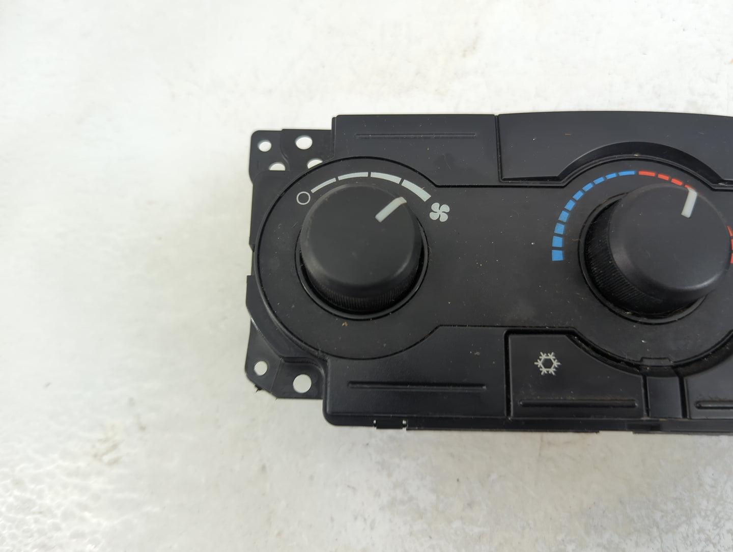 2005-2007 Jeep Grand Cherokee Climate Control Module Temperature AC/Heater Replacement Fits Fits 2005 2006 2007 OEM Used Aut