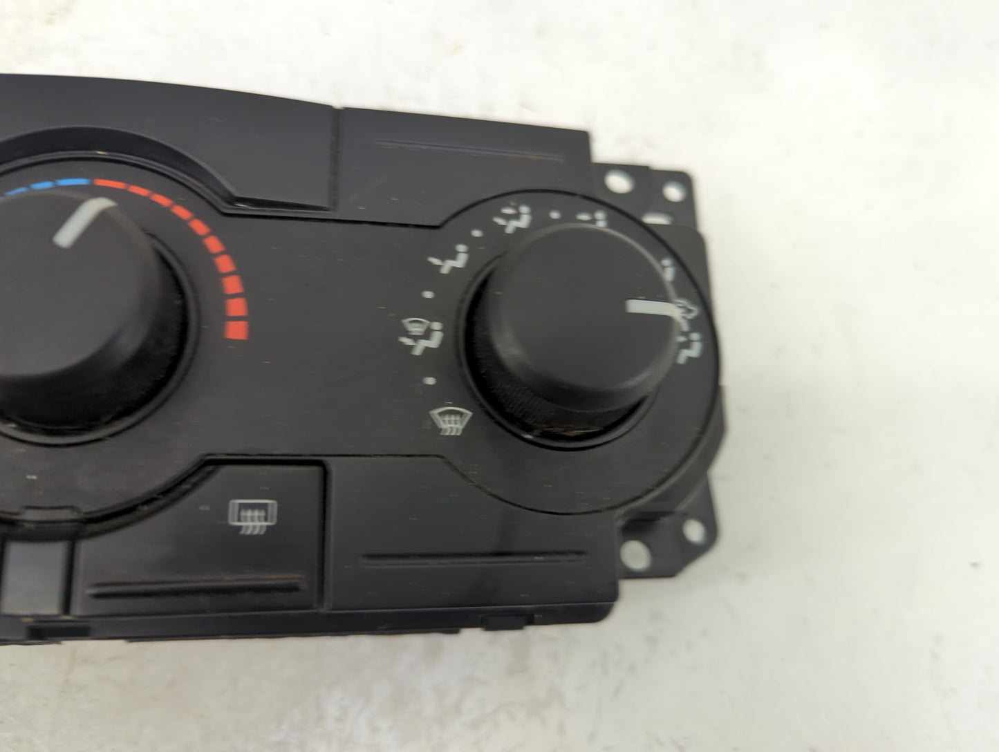 2005-2007 Jeep Grand Cherokee Climate Control Module Temperature AC/Heater Replacement Fits Fits 2005 2006 2007 OEM Used Aut
