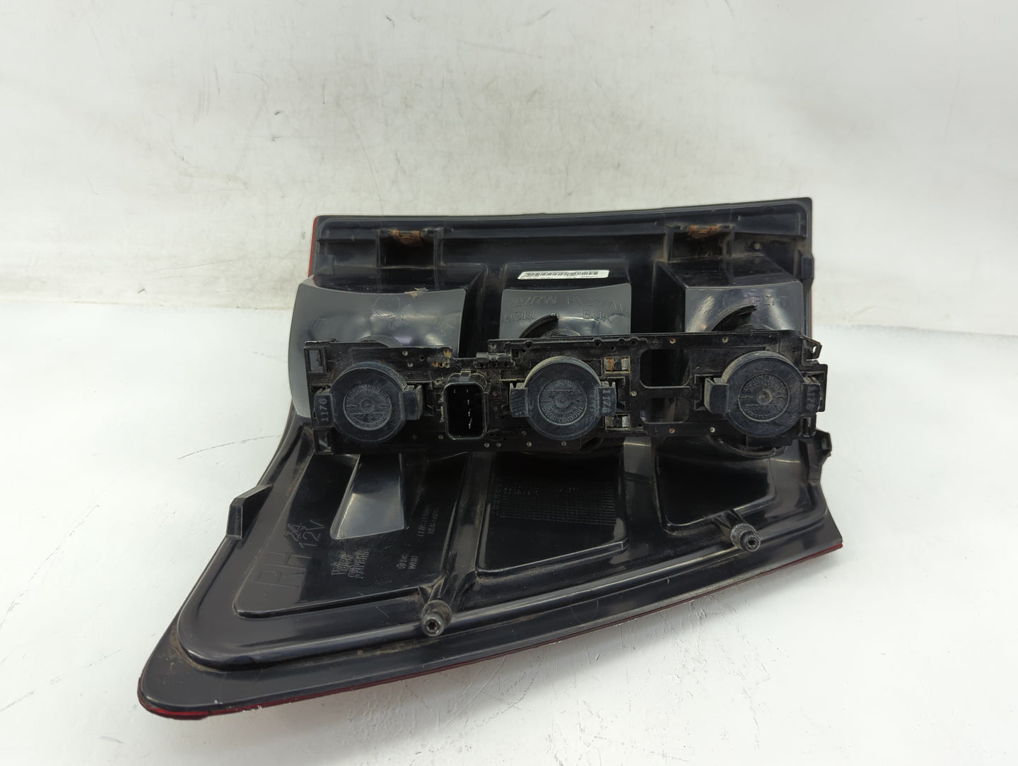 2005-2006 Jeep Grand Cherokee Tail Light Assembly Passenger Right OEM Fits Fits 2005 2006 OEM Used Auto Parts - Oemusedautop