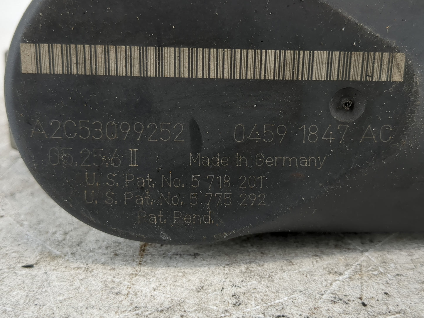 2005-2012 Jeep Grand Cherokee Throttle Body Fits Fits 2005 2006 2007 2008 2009 2010 2011 2012 2013 OEM Used Auto Parts - Oem