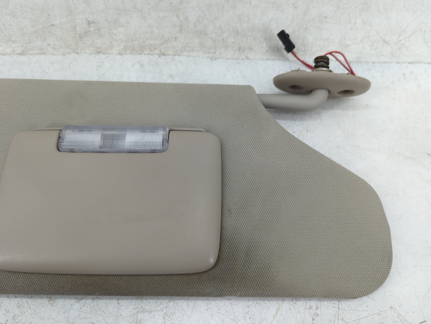 2005-2010 Jeep Grand Cherokee Sun Visor Shade Replacement Passenger Right Mirror Fits Fits 2005 2006 2007 2008 2009 2010 OEM