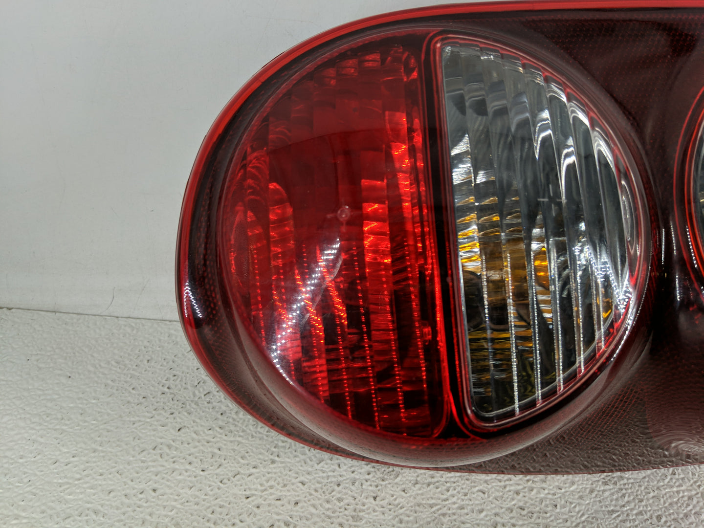 2005-2007 Jeep Liberty Tail Light Assembly Driver Left OEM Fits Fits 2005 2006 2007 OEM Used Auto Parts - Oemusedautoparts1.