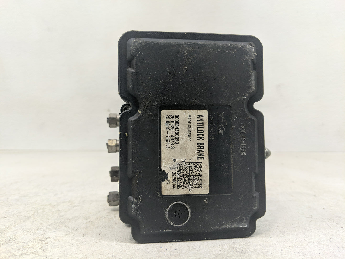 2006 Jeep Liberty ABS Pump Control Module Replacement P/N:05179771AA Fits OEM Used Auto Parts - Oemusedautoparts1.com