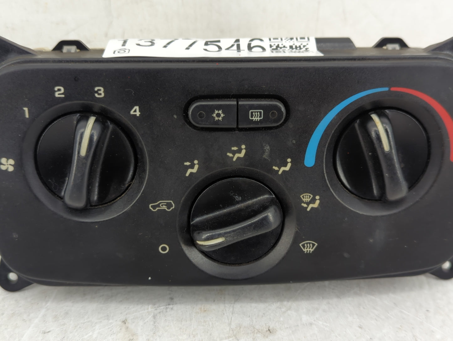 2004-2007 Jeep Liberty Climate Control Module Temperature AC/Heater Replacement P/N:P55037533AE Fits Fits 2004 2005 2006 200