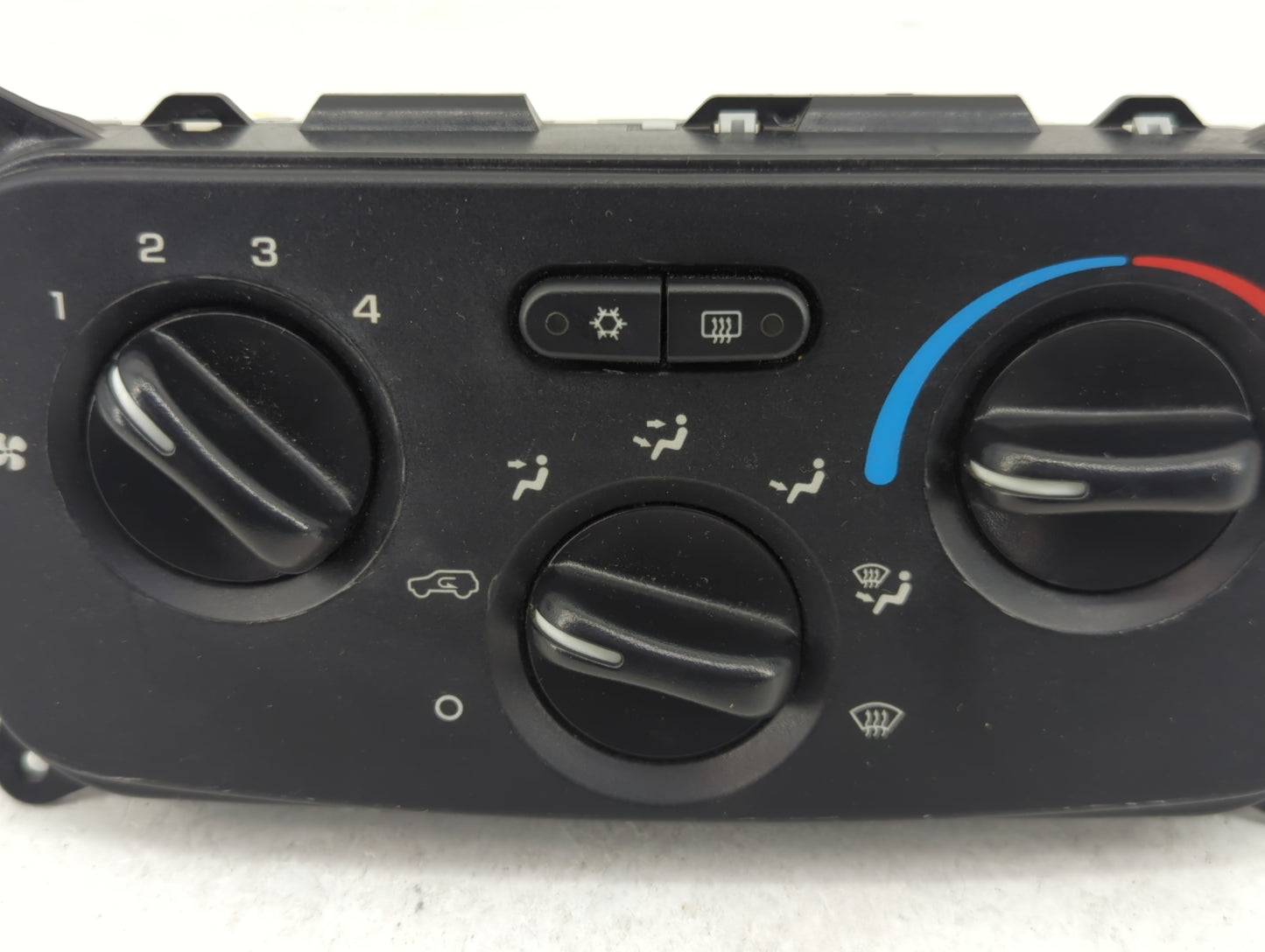 2004-2007 Jeep Liberty Climate Control Module Temperature AC/Heater Replacement P/N:P55037533AG IB1C300205 Fits OEM Used Aut