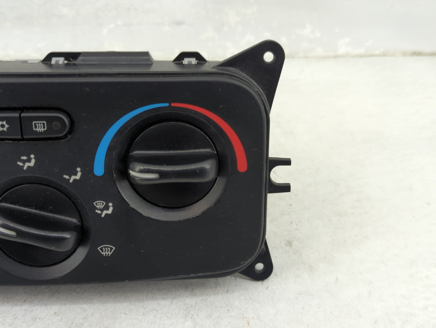 2004-2007 Jeep Liberty Climate Control Module Temperature AC/Heater Replacement P/N:P55037533AG IB1C300205 Fits OEM Used Aut