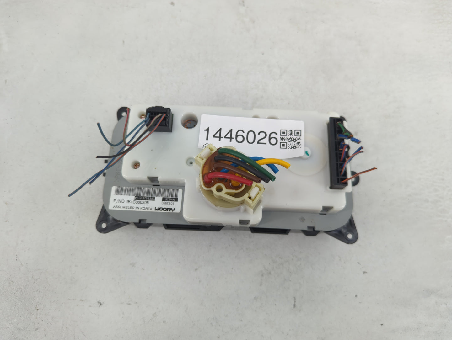 2004-2007 Jeep Liberty Climate Control Module Temperature AC/Heater Replacement P/N:P55037533AG IB1C300205 Fits OEM Used Aut