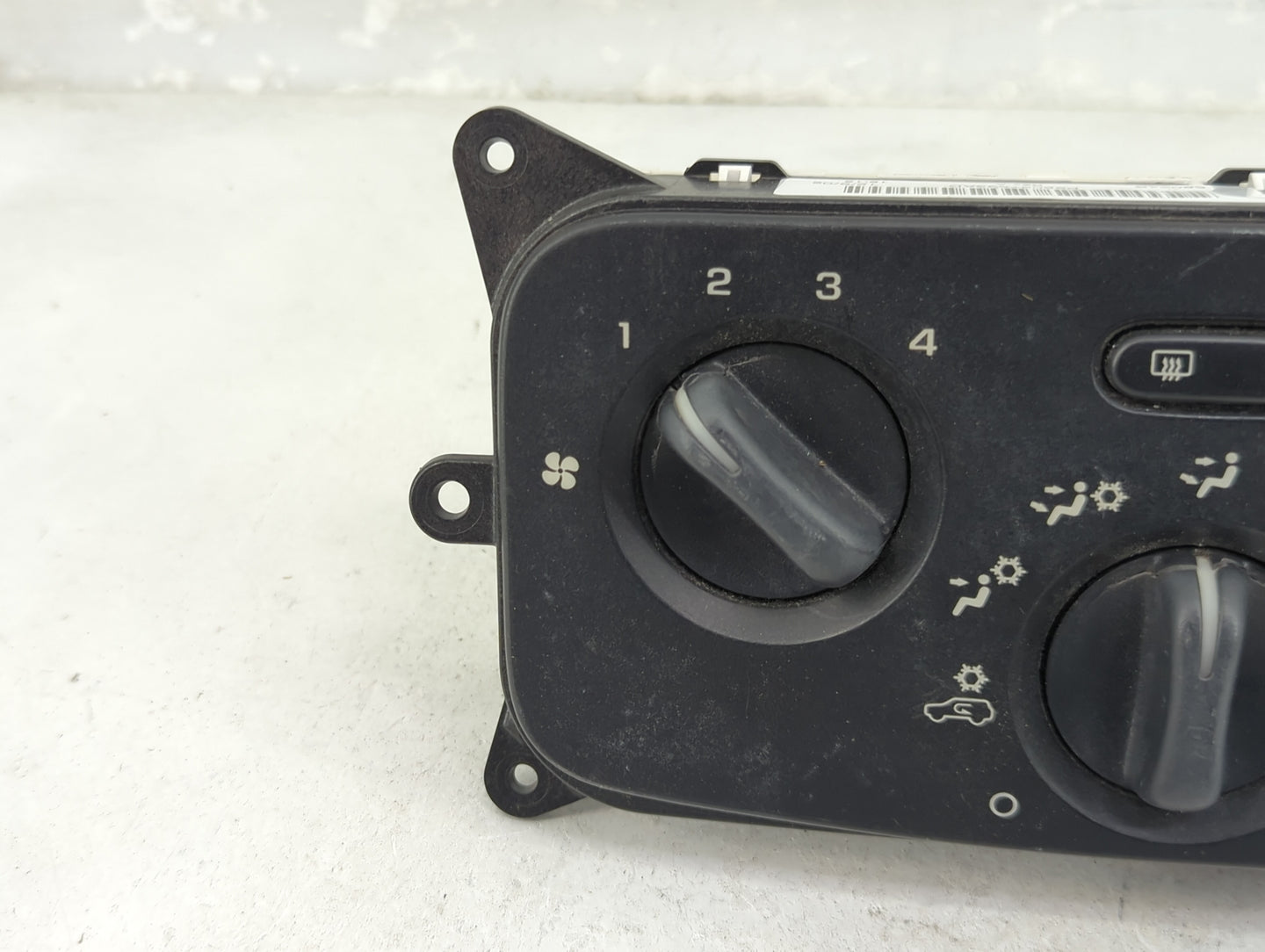 2004-2007 Jeep Liberty Climate Control Module Temperature AC/Heater Replacement P/N:P55037533AD Fits Fits 2004 2005 2006 200