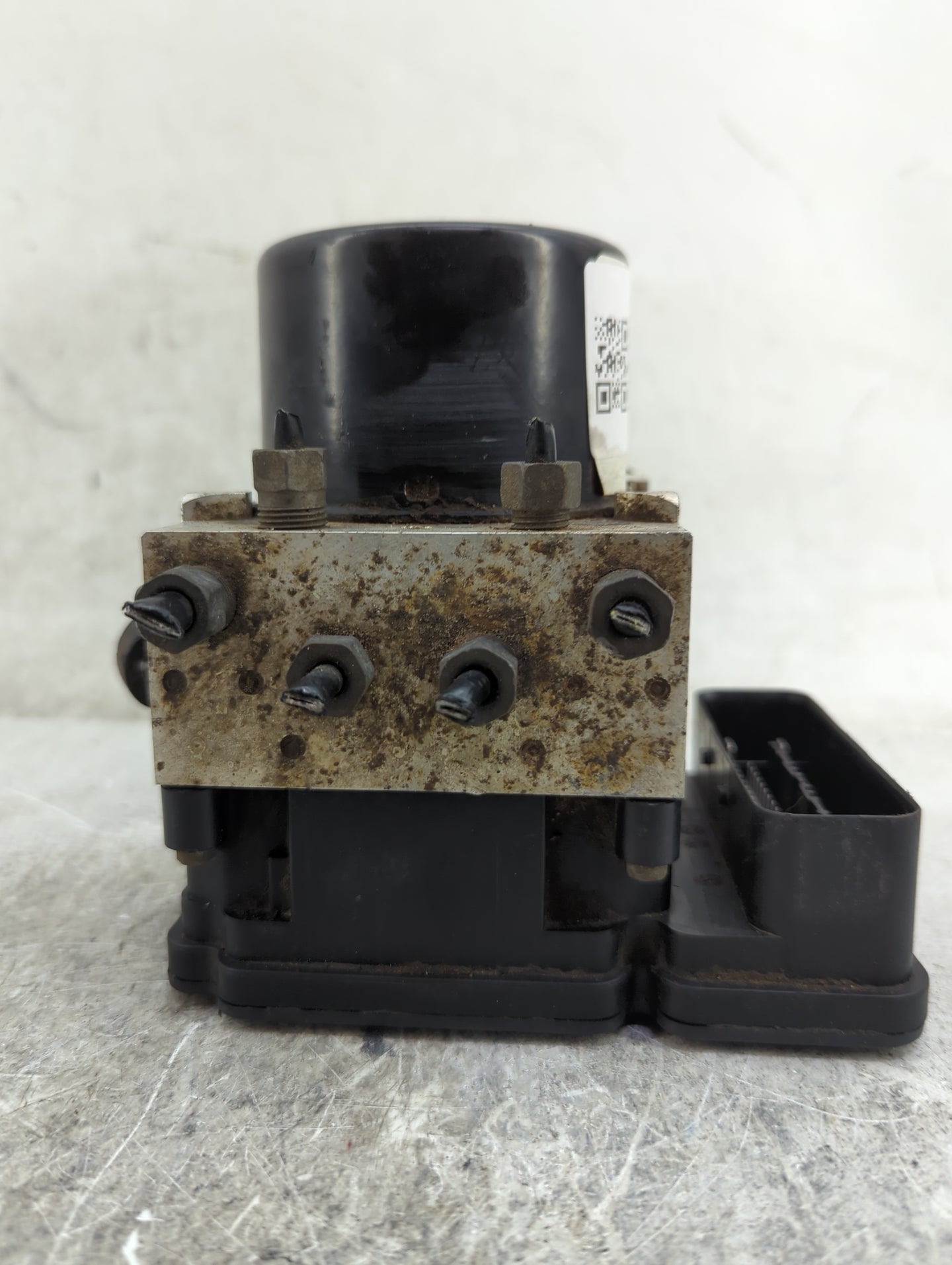 2006 Jeep Liberty ABS Pump Control Module Replacement P/N:00003428C200 25.0926-4373.3, 25.0610-1481.4, 505B2800C8C Fits OEM 