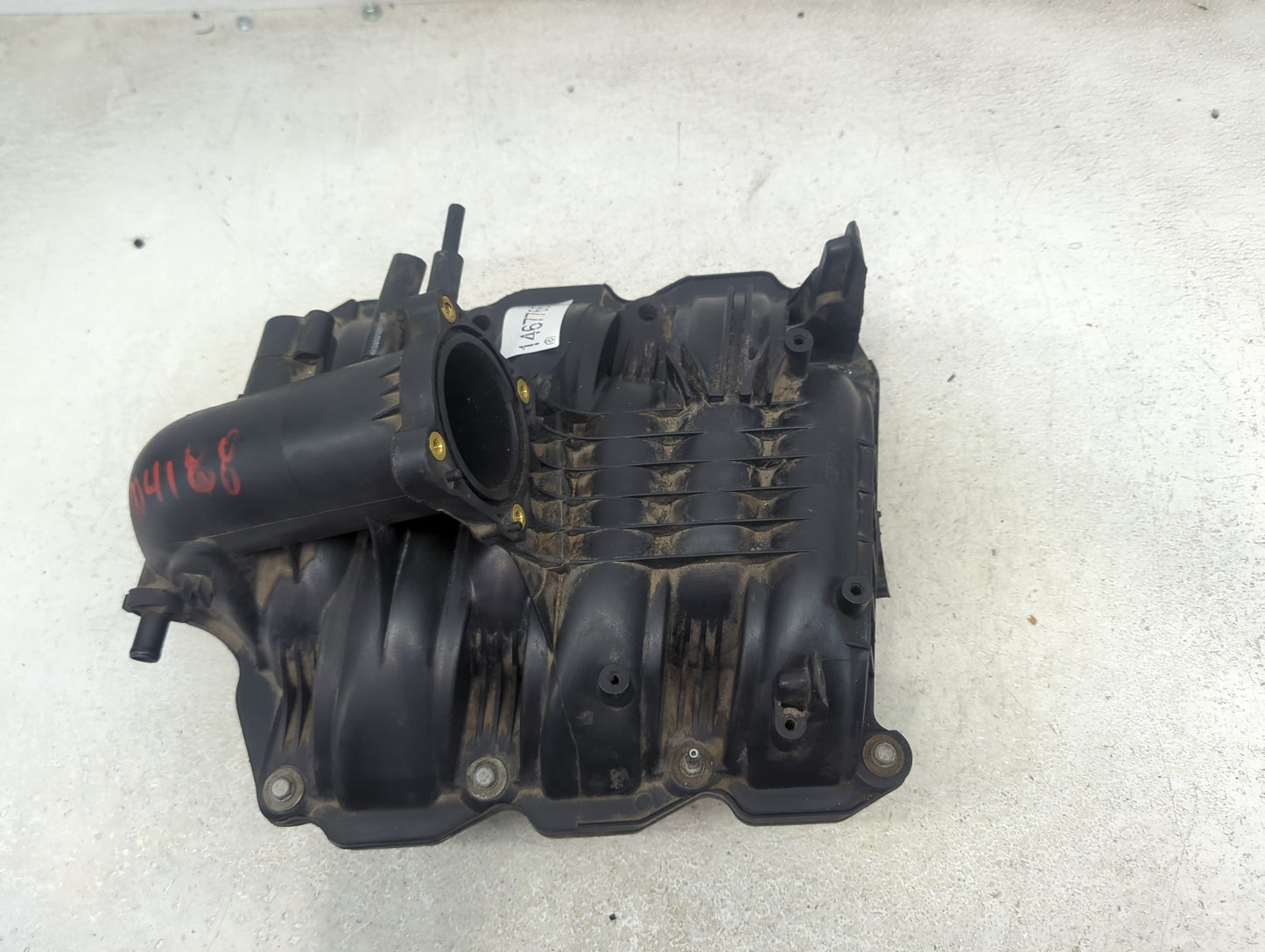 2005-2006 Jeep Liberty Air Intake Manifold Fits Fits 2005 2006 OEM Used Auto Parts - Oemusedautoparts1.com
