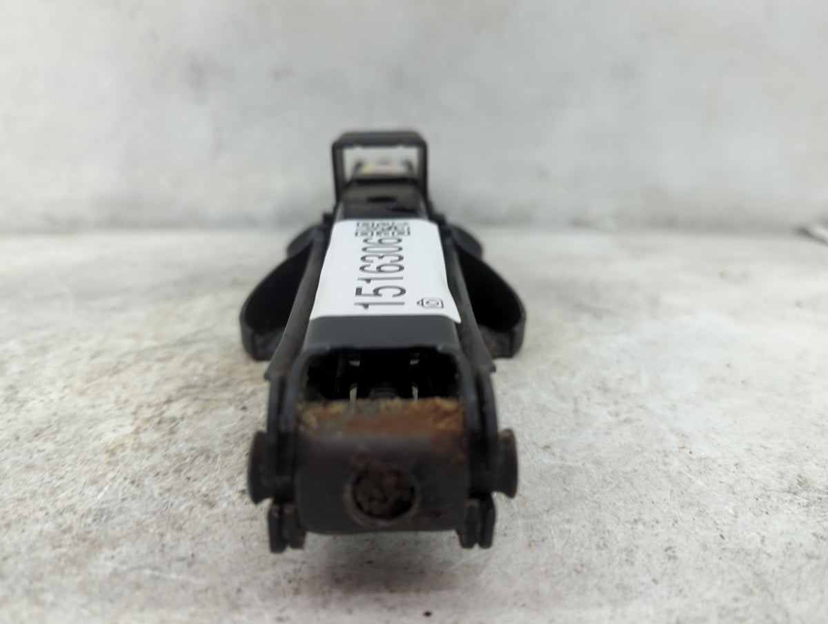 2006 Jeep Liberty Spare Scissor Car Jack 1516306 - Oemusedautoparts1.com