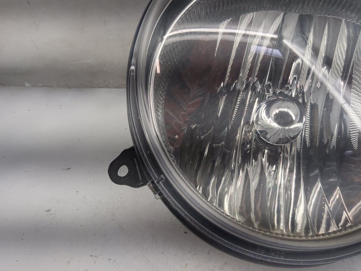 2005-2007 Jeep Liberty Passenger Right Oem Head Light Headlight Lamp 1518523 - Oemusedautoparts1.com