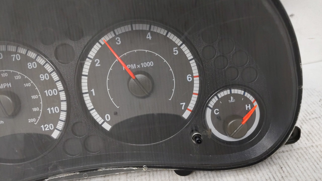 2006 Jeep Liberty Instrument Cluster Speedometer Gauges P/N:P56044865AC P56044865AD Fits OEM Used Auto Parts - Oemusedautopa