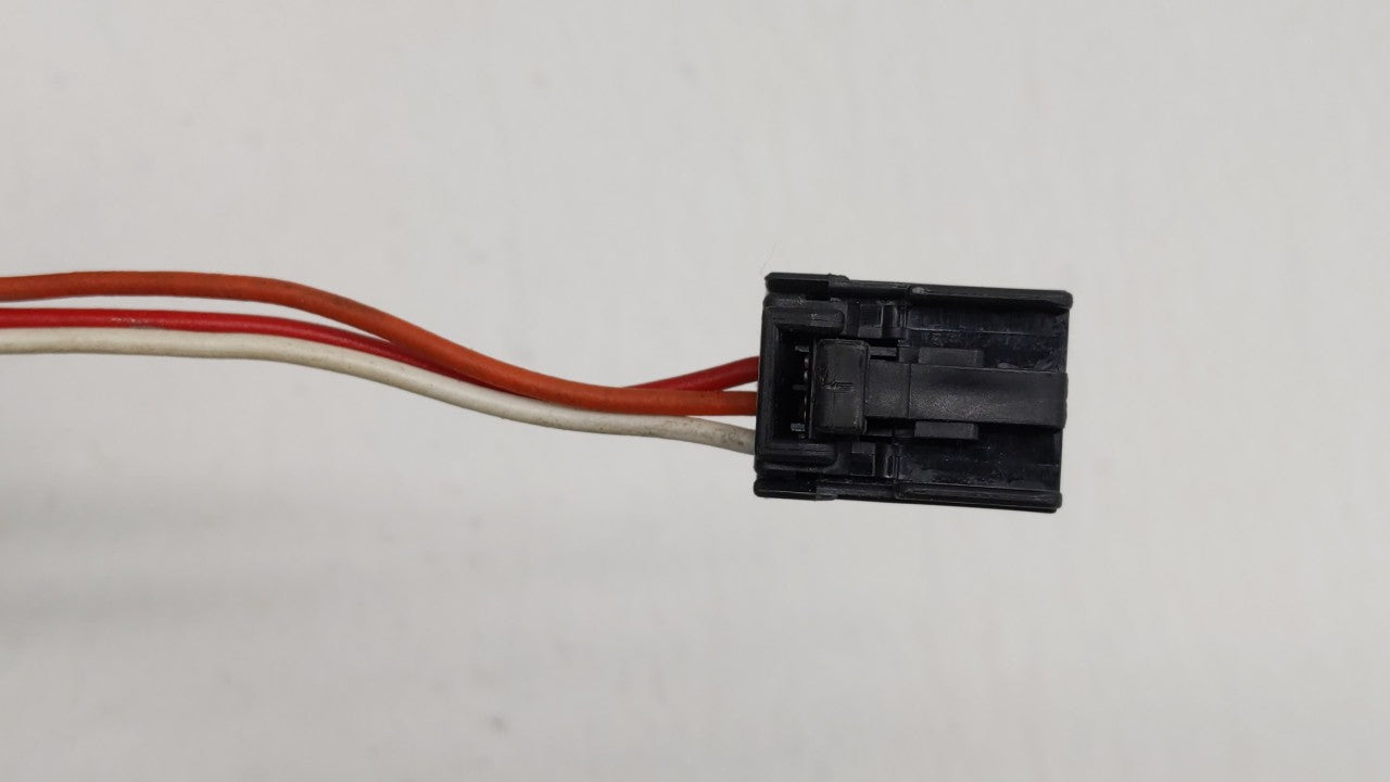 2002-2007 Jeep Liberty Side Mirror Replacement Passenger Right View Door Mirror P/N:E1040691 Fits OEM Used Auto Parts - Oemu