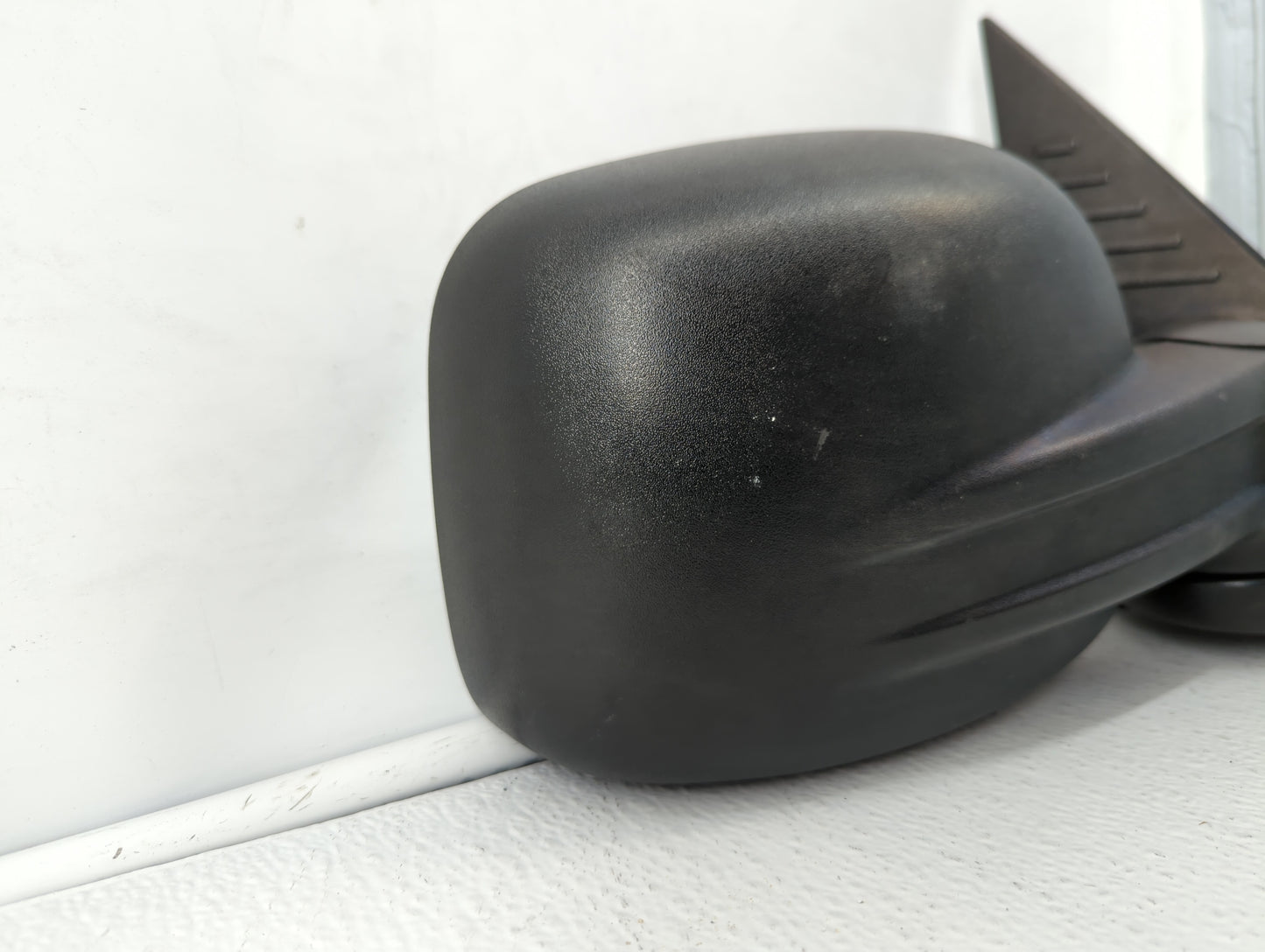 2002-2007 Jeep Liberty Passenger Side View Mirror - Right Door Mirror OEM Used - Oemusedautoparts1.com