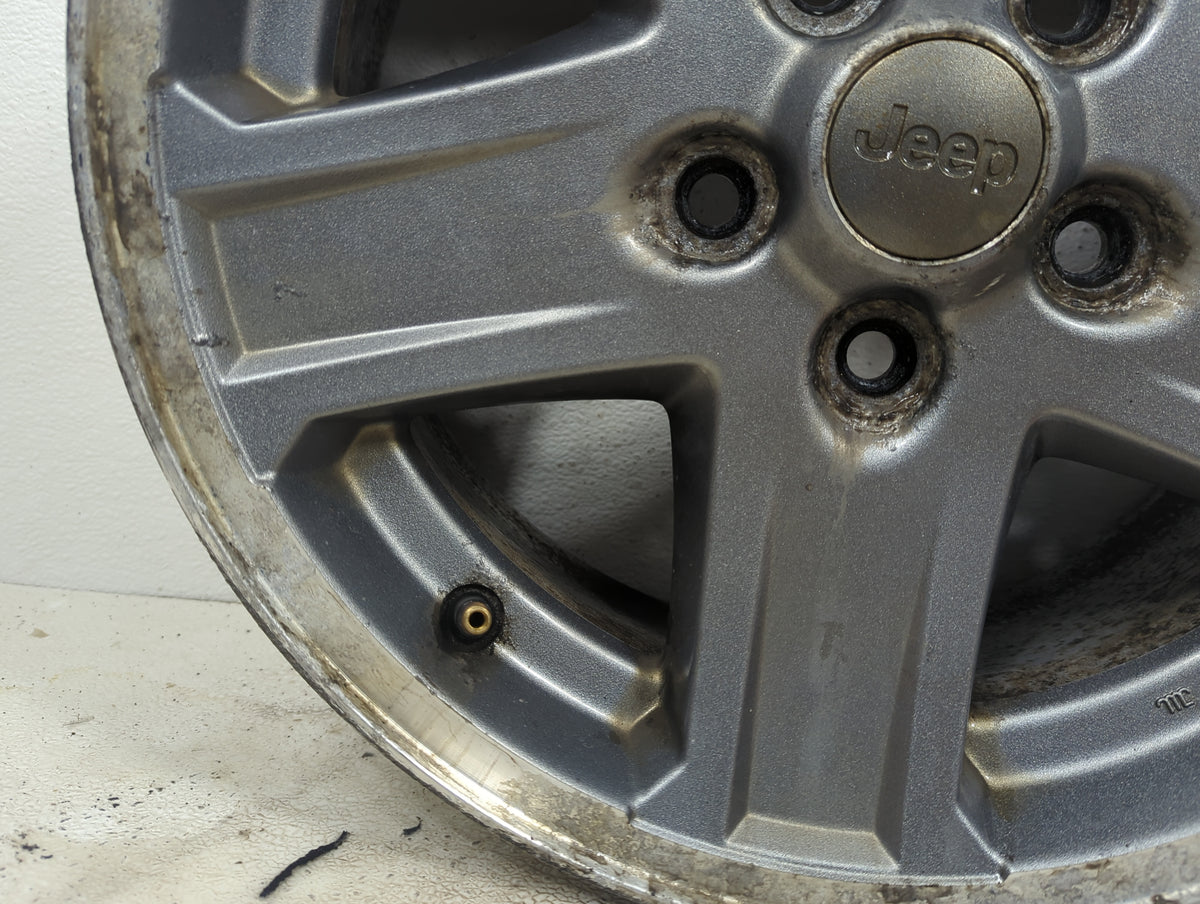 2005-2007 Jeep Liberty Oem Wheel Rim 5043307 - Oemusedautoparts1.com
