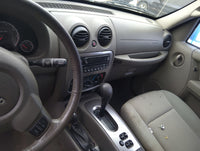 2002-2007 Jeep Liberty Radio AM FM Cd Player Receiver Replacement Fits 2002 2003 2004 2005 2006 2007 2008 2009 2010 OEM Used