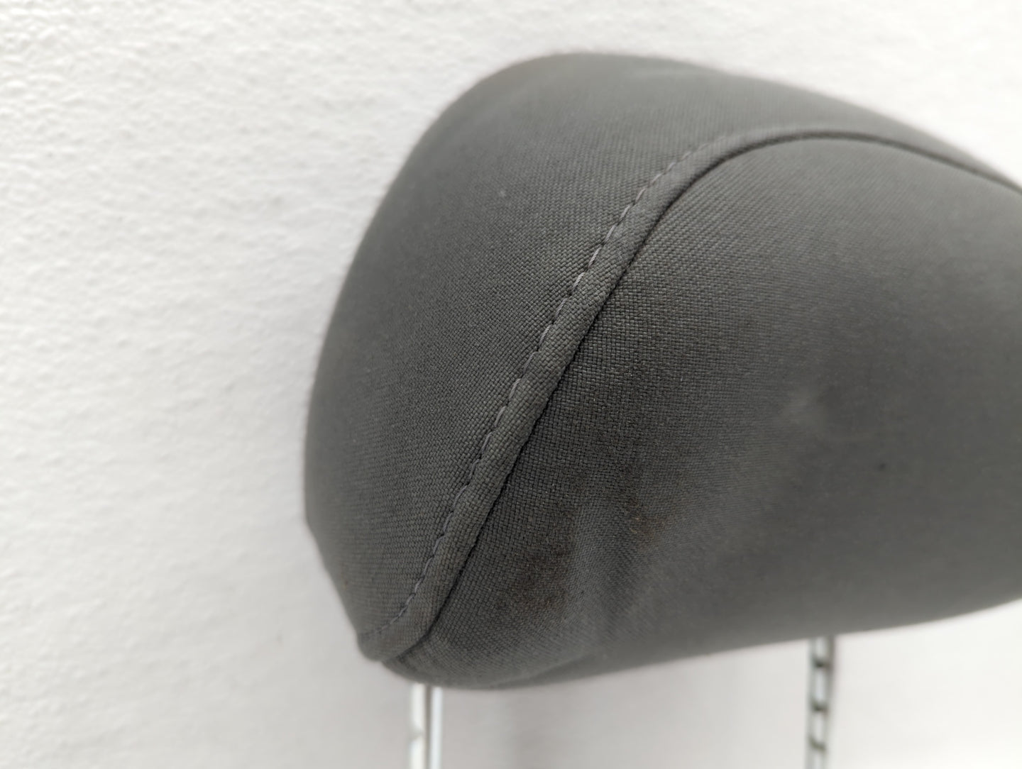 2006-2006 Jeep Liberty Headrest Head Rest Front Driver Passenger Seat - Oemusedautoparts1.com