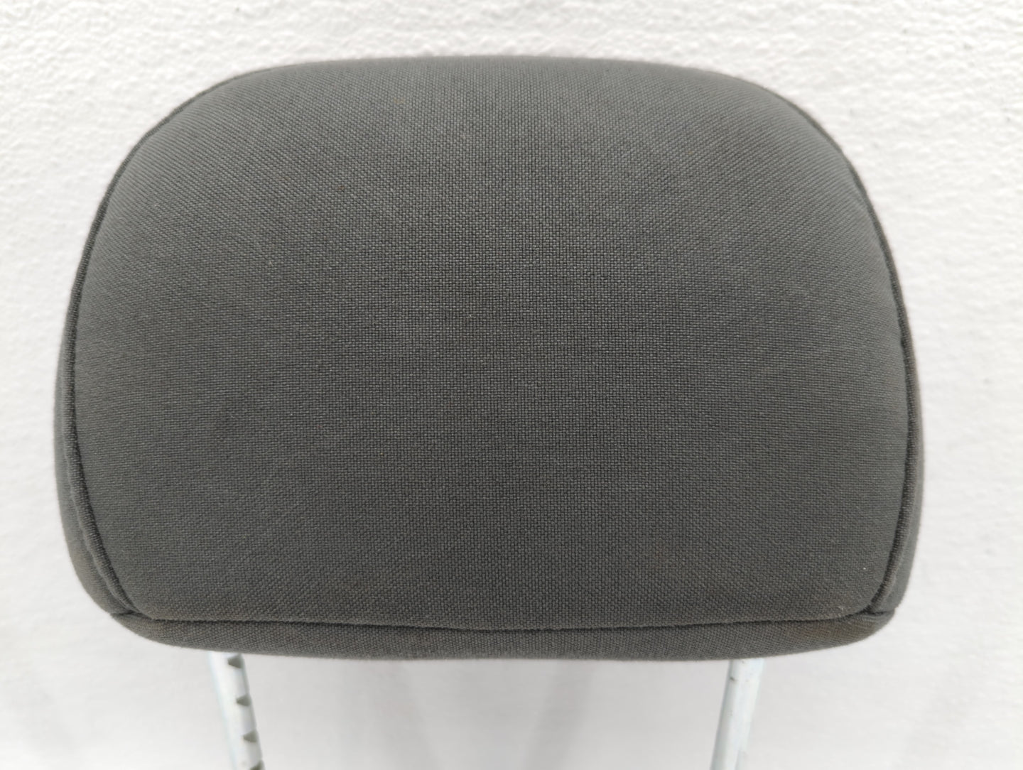 2006-2006 Jeep Liberty Headrest Head Rest Front Driver Passenger Seat - Oemusedautoparts1.com
