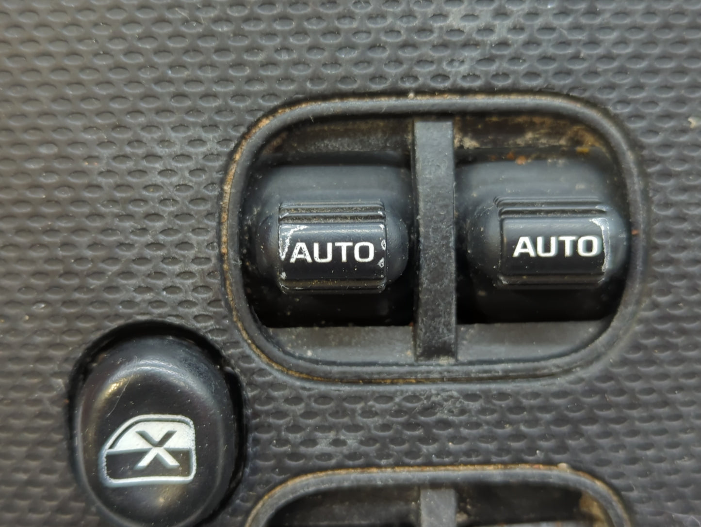 2004-2007 Jeep Liberty Master Power Window Switch Replacement Driver Side Left P/N:212676101 397540 Fits Fits 2004 2005 2006