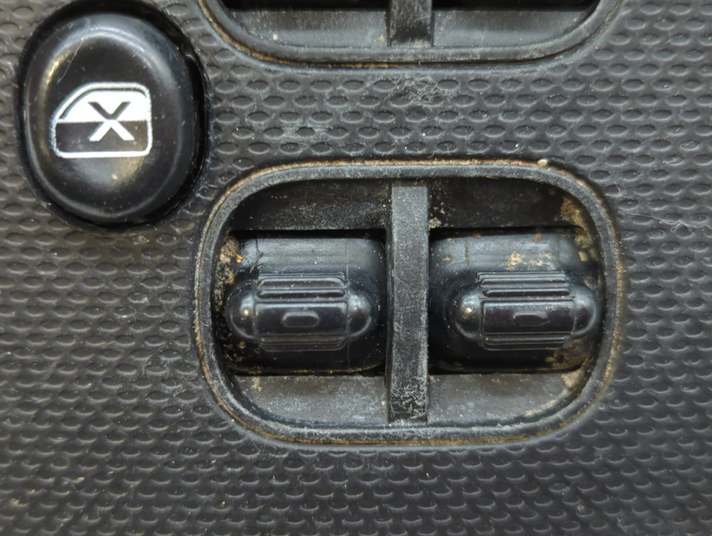 2004-2007 Jeep Liberty Master Power Window Switch Replacement Driver Side Left P/N:212676101 397540 Fits Fits 2004 2005 2006