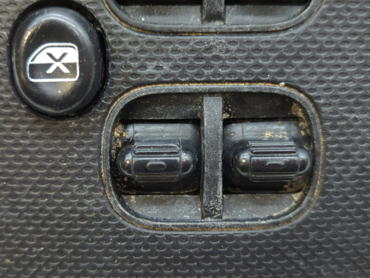 2004-2007 Jeep Liberty Master Power Window Switch Replacement Driver Side Left P/N:212676101 397540 Fits Fits 2004 2005 2006