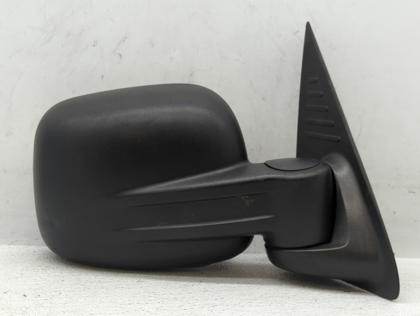 2002-2007 Jeep Liberty Passenger Side View Mirror - Right Door Mirror OEM Used - Oemusedautoparts1.com