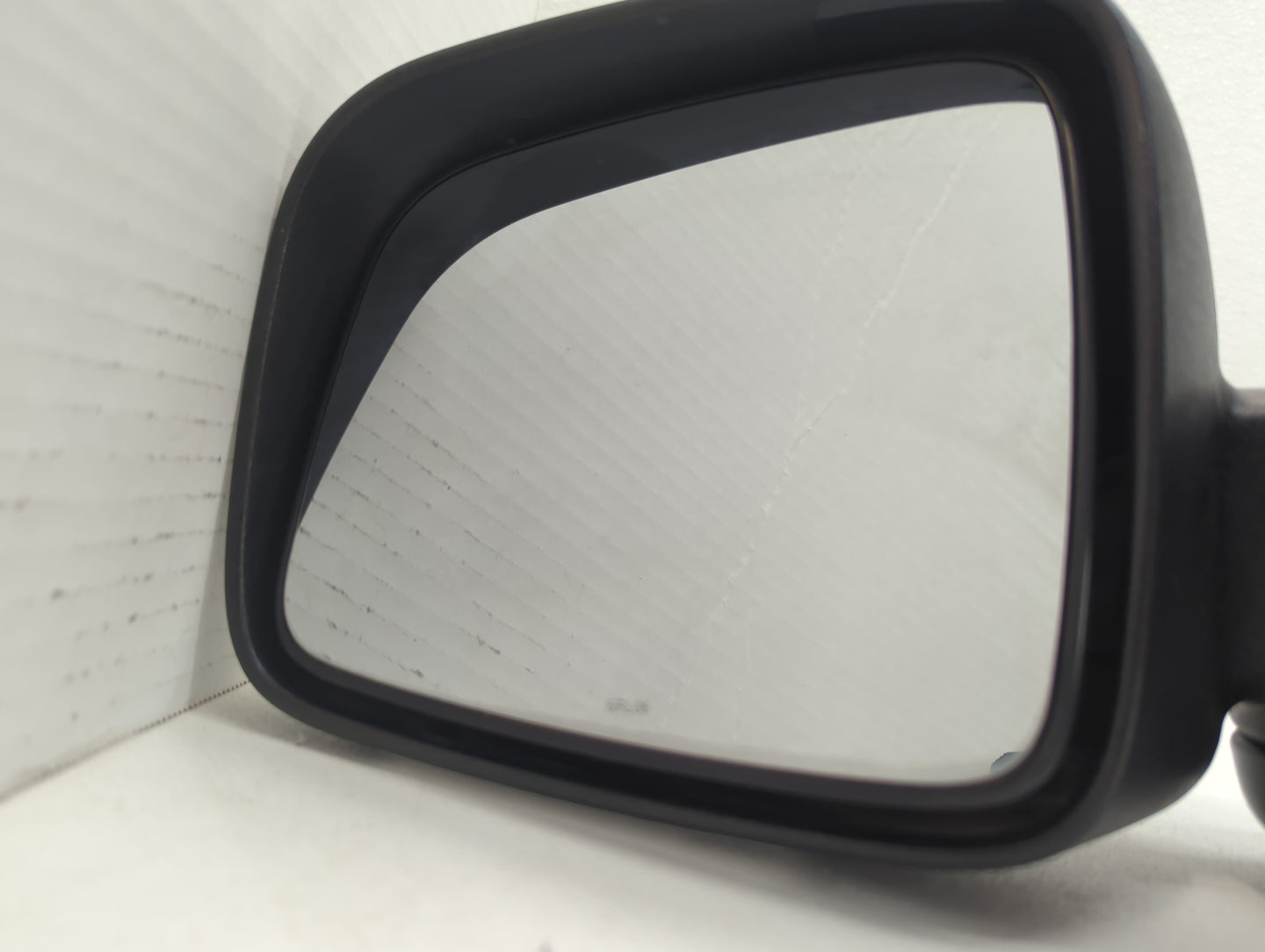 2002-2007 Jeep Liberty Driver Side View Mirror - Left Door Mirror OEM Used - Oemusedautoparts1.com